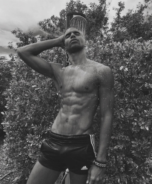 morphious45:   Anthony Agapit    
