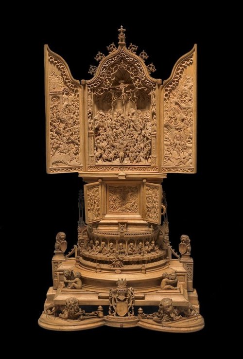 historyarchaeologyartefacts:Intricately carved miniature altarpiece, made in 1511, Netherlands. Brit