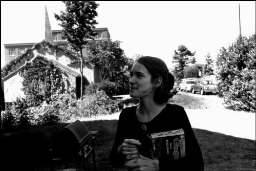 knotofvipers: Inge Morath. USA. Massachusetts. Hogs Island. 1995. Actress Winona Ryder on the s