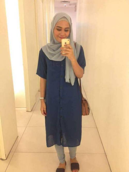 titsniper:  mohdidris7279:  abangtampan69:wani awek2 kolej asal seremban stay subang jaya….👉👌💦 awek ni padu gila babeyyyyy punyaaa…. 👅💦 comel  😙