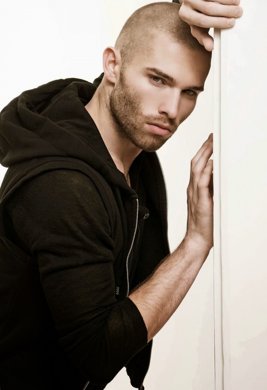 headmandream:  Andrew Edward Skelton model, artist,photographer, makeup artist, and