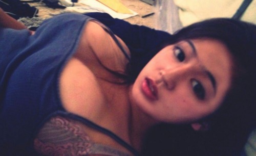 kinkybunnyxx:  chinklover:  cutensex:  Shes not a looker. But those tits deserve a prize.  So hot!  wow 😍 by any chance,anyone knows her insta? 