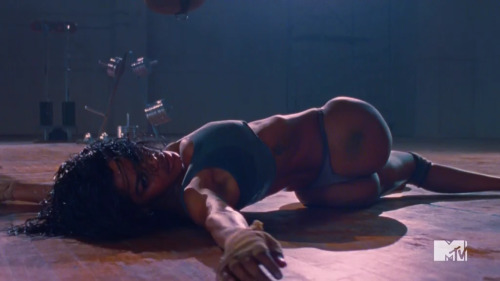 lyonnnss:freakyimagination:TEYANA TAYLOR DID THAT BITCH!!! this video is too fire