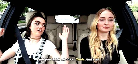 ladyarianne:Maisie Williams + Sophie Turner in Apple Music’s Carpool Karaoke