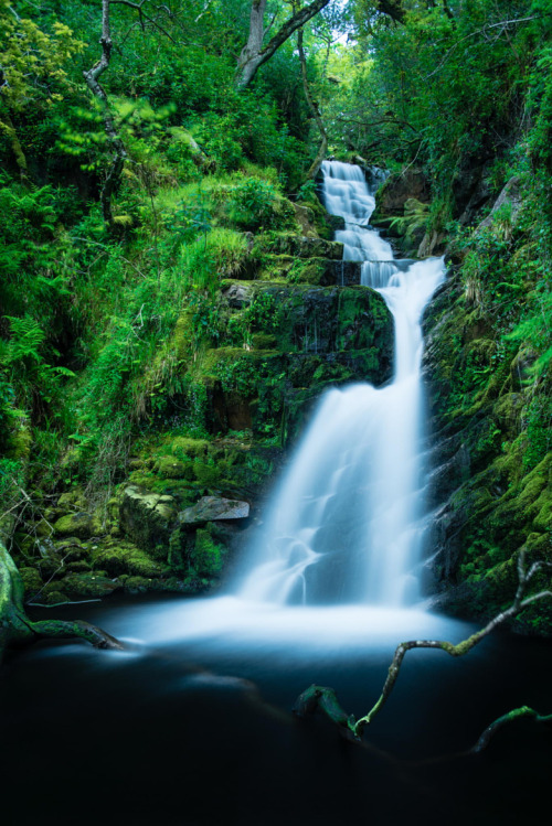 silvaris:O’Sullivans Cascade, Killarney by LastManOut