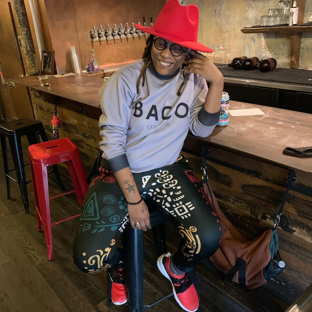 The BACo Store. From head to toe. Thanks for the 📸 @iamjusb
•••
#smallbusiness #businessowner #lifestyle #businesswoman #blackowned #womeninbusiness #blackwealth #womenowned #thebacostore #brooklynartistrystore #brooklynartistry #queerowned...