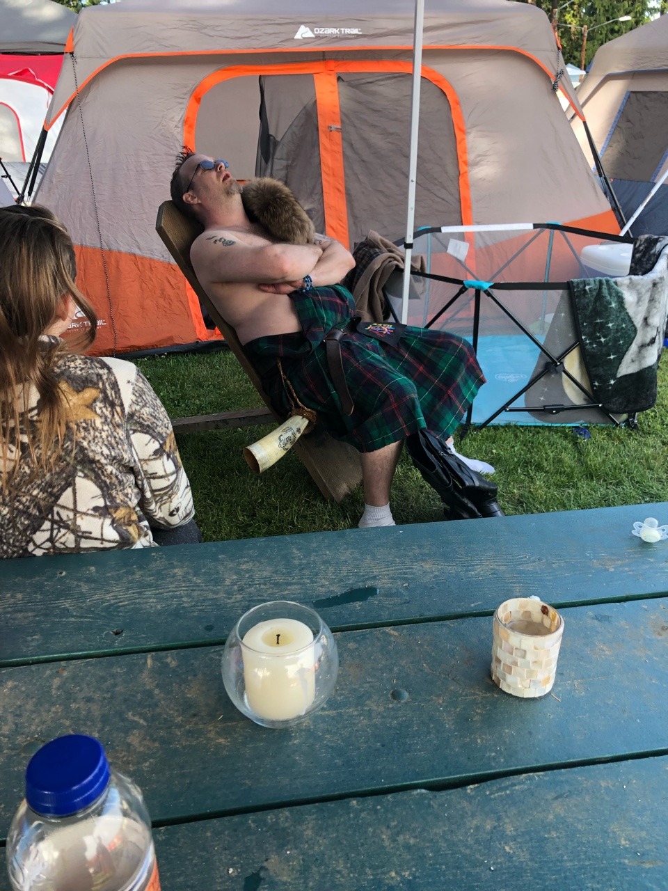 Went to my first SCA event this weekend ( legit hour after being home from my other trip 😂) so lots of kilts, drinking around the fire, and fun with @xumikeux and @heyhayfay 