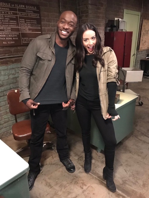 aos-biospec:Elizabeth Henstridge : THIS#twinning #AgentsofSHIELD @ChloeBennet4 @iambjbritt