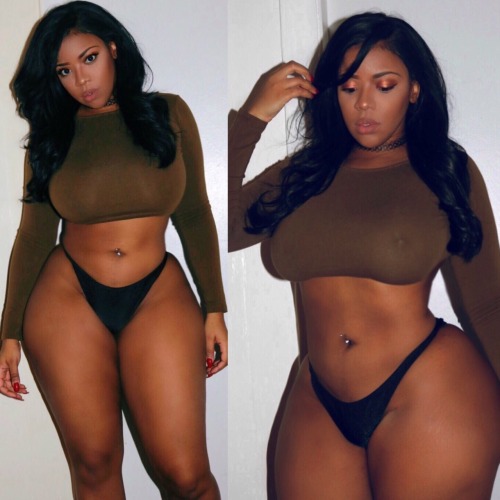 thicksexyasswomen:  sexiestcreations:  Goodness! Go like https://m.facebook.com/Sexiest-Creations-1654130894879306/  Breathtaking 