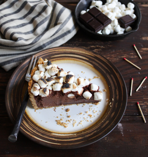 gastrogirl:s’mores pie.