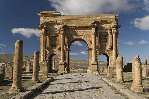 lostprofile:ROMAN TRIUMPHAL ARCHES1. Arch of Constantine, AD 313, Roman Forum2. Arch of Hadrian, c. 