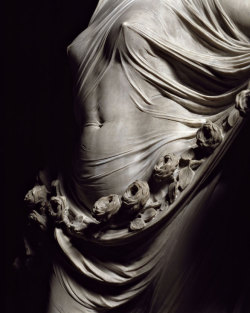 femalebeautyinart:  Veiled Truth (detail) by Antonio Corradini, completed 1750 