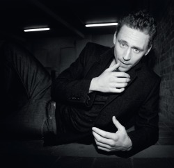 torrilla:  Tom Hiddleston by Mari Sarai for ELLE UK March 2014 [HQ] 