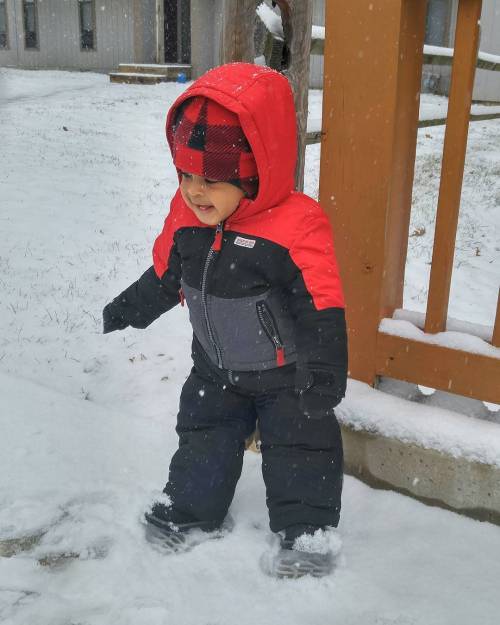 Before he faceplanted ⛄❄ #blessed #KylerJordan #itssnowing #Northerner #Jerseybaby #Jerseyboy