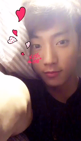 shinwoothepooh:  💋💋💋 