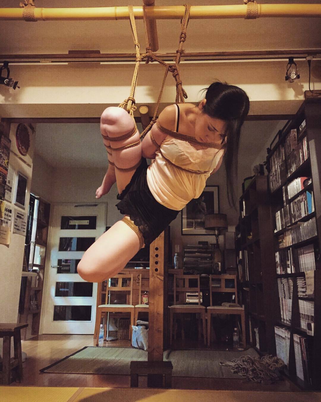 thevertigonetwork:    Seattle Shibari   Model Shizuki Iroha