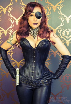 steampunk-divas:  Steampunk http://steampunk-divas.tumblr.com/ 