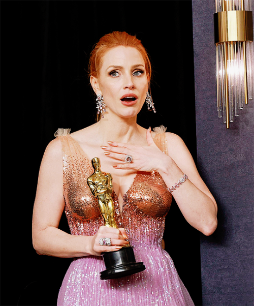 gettingscrazy:Jessica Chastain - 94th Academy Awards - Photo Room