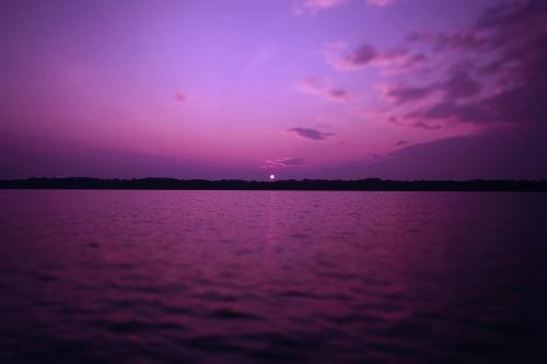 oneshotolive:  Lake Chetac, Wisconsin [OC] [7645 x 5099] 📷: XPSU 