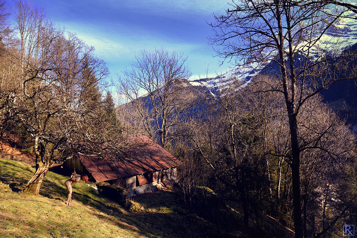 fred-rx:  tying Gorgone in the Swiss Alps.  rope and photo by Fred_Rx 