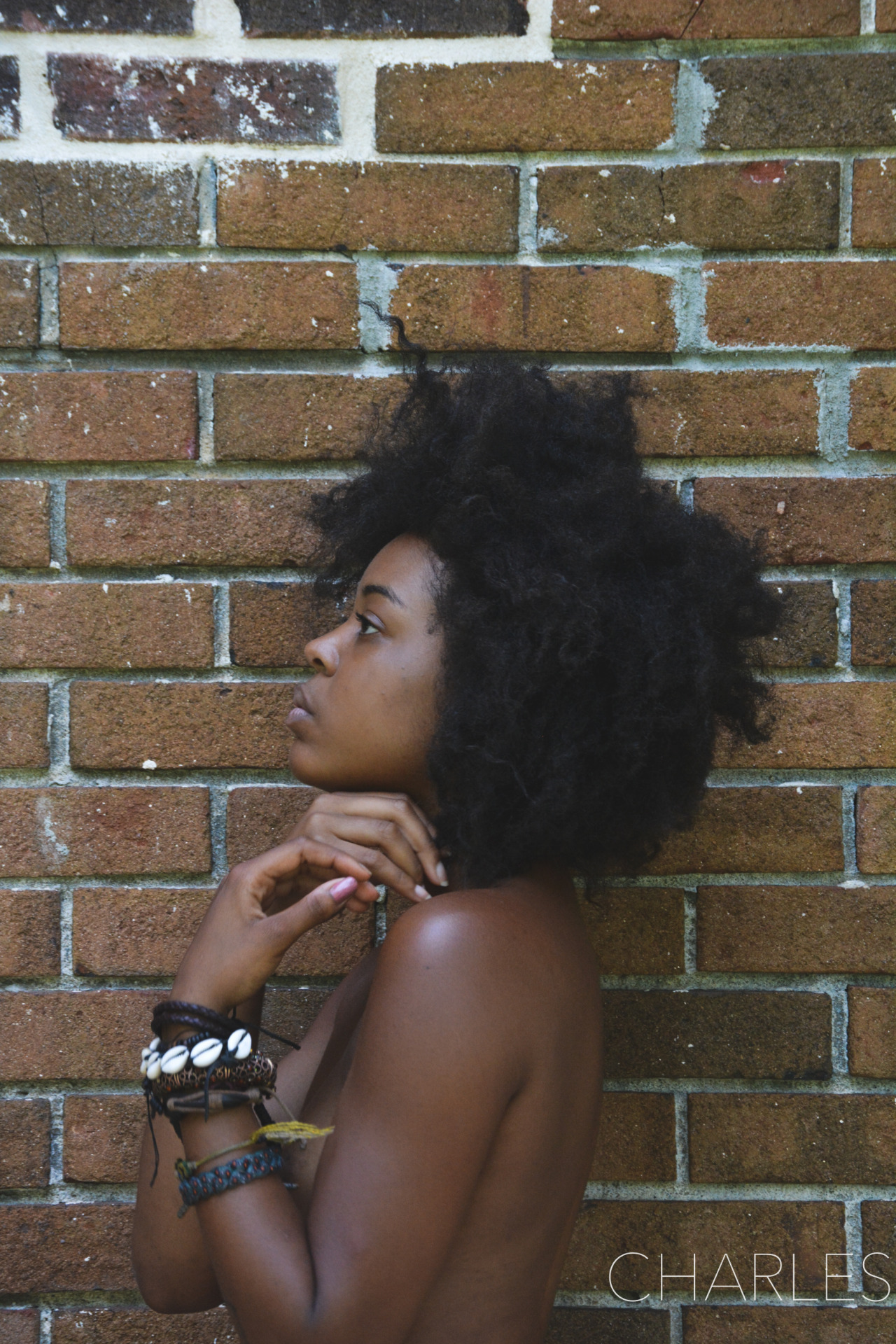 blackarag:lasergunsandcongodrums:  she’s always in my hairpheonixwildphoto by Spencer