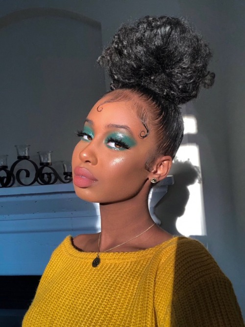 ourmelanins: ig: @ iamsamiira