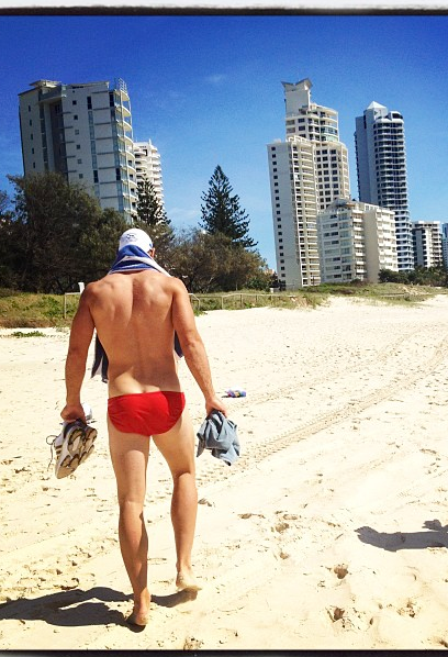 dylanbangbang:Tom hawkins. Dayum.