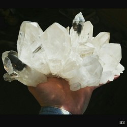 earthblingg:  What a lovely piece♡ Quartz