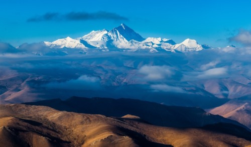 beautifuldreamtrips:  Mt. Everest by anton_ermachkov ▶️▶️ http://ift.tt/1AFOjxu Follow us for more!  ▶️▶️ http://ift.tt/1B4bTry 