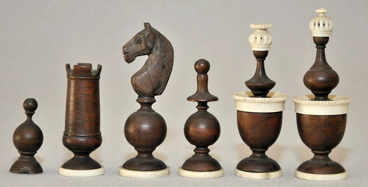 andrusmagnus:French Lyon Chess Set 1900