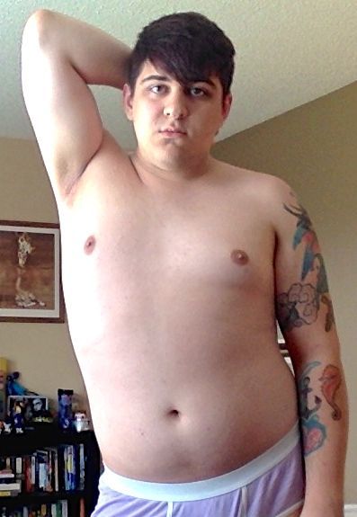 giraffology:  Apologies to those people I know in my personal life. I took this just now because of what was said to me on one of the stupid apps. This is my body. I’m not thin, I’m not fat, I’m just this. Skin and pudgy rolled into a person in