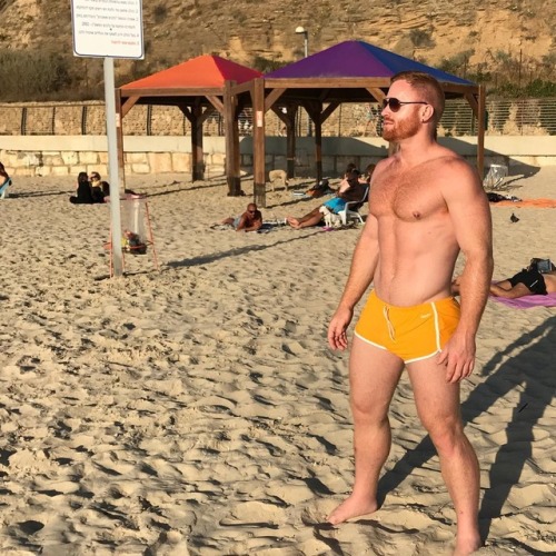 bootycuteboys:BootyBoys