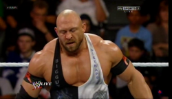 idontlikewrestling:  BIG GUY.BIG TRAPS. 