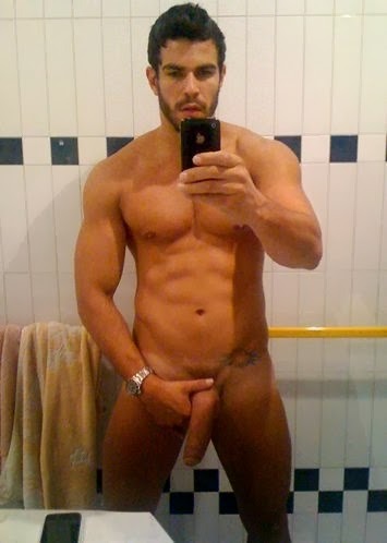 kinggselfie:  Http://kinggselfie.tumblr.com