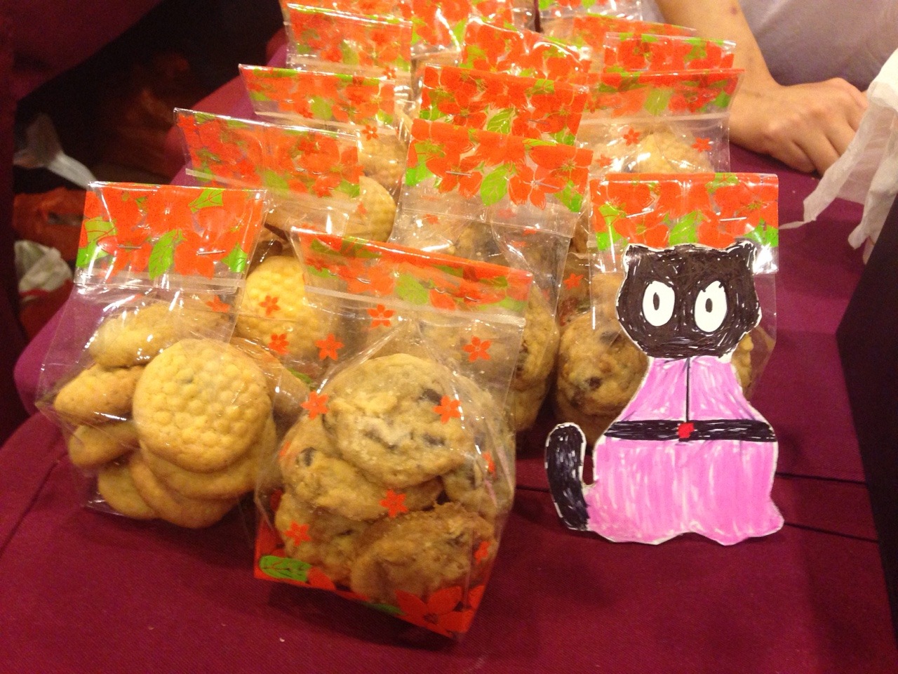 some pictures of cookie cat that I drew at a bazaar!