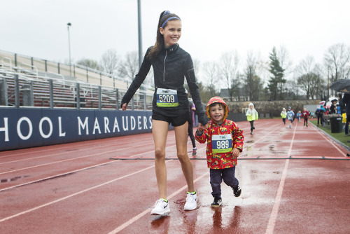 Scenes from the Becca Pizzi 5K at Belmont High School on April 29, 2018. [Wicked Local Photo/Ruby Wa