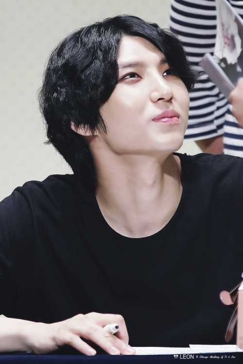 prince-taekwoon:do not edit | © 25/41 LEON