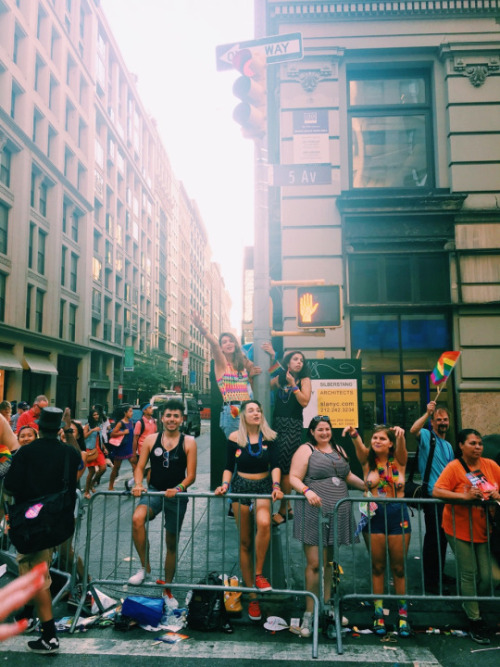 wizzard890:NYC Pride - 2016no one celebrates like the LBGT community, because no one knows much cele