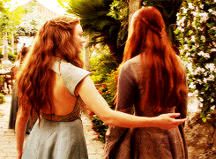 sansalayned:  They are children, Sansa thought.