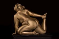 velocita:Metallic Curves