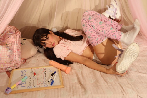 sweetybebita:Looking for a Patreon that puts you in the ABDL mood? Suscribe to mine!!2 HD sets 