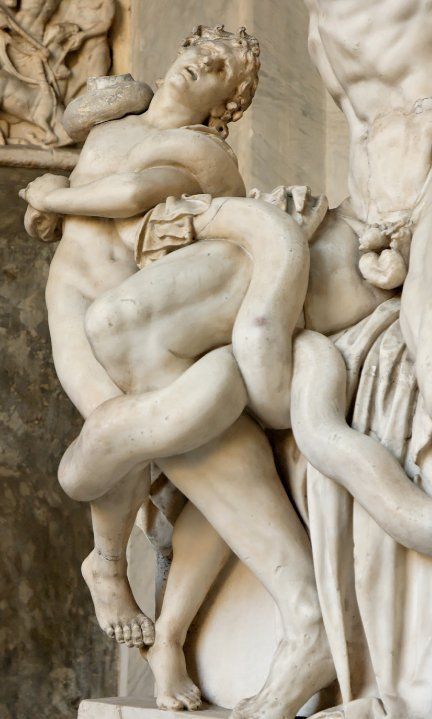domus-aurea2:  a golden crown is waiting for all your tears  
