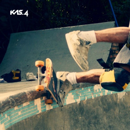 Nao existe começo nem fim..soh a adrenalina de acertar #kas4 #skateComAlma #cipriano