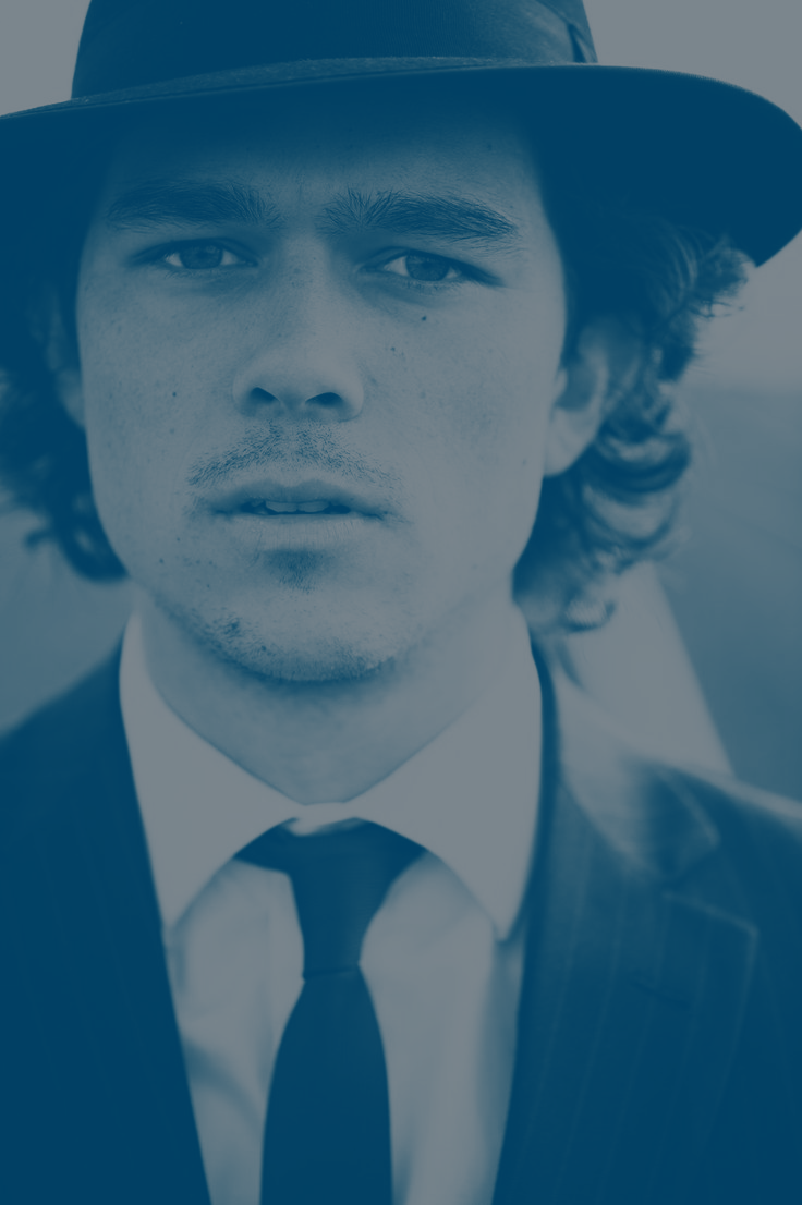 thewalruscaptain:  Luke Arnold 