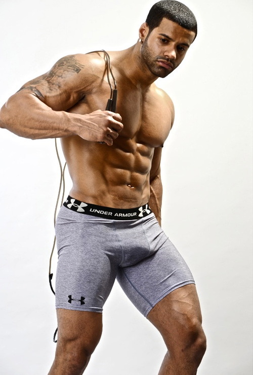 obscenebulges:  JONATHAN “HEAT” MARTINEZ