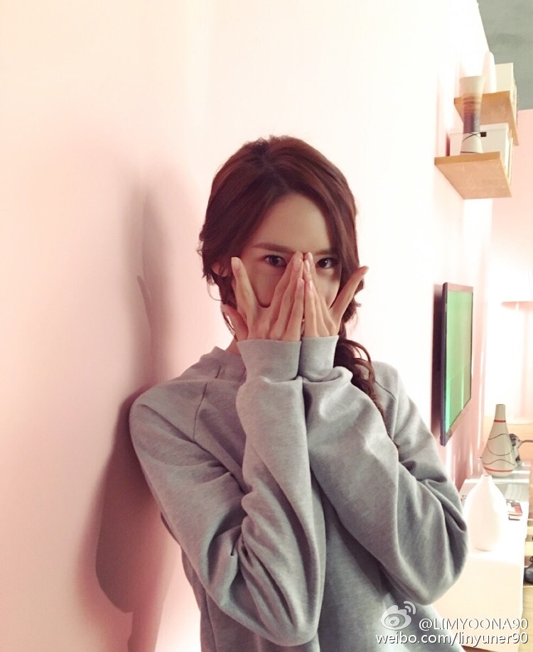 kpop-now:  Yoona’s weibo post: Guess who I am ya~ 