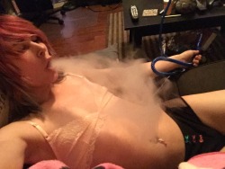 crossdressingprincess:  Hookah ;)