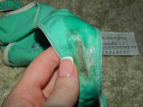 dirtypantiesgirlsfetish: Ношенные ароматные женские трусикиWorn used dirty smelling panties