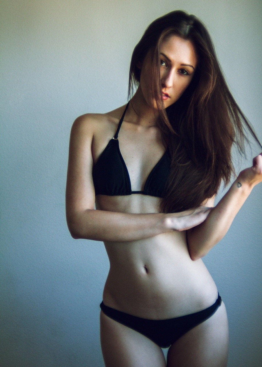 taniafun:  Tania Funes photo by Aris Jerome