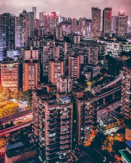 bellatorinmachina:China by chucknorium